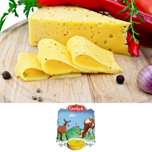 Poltrdi kravji sir z zelenim poprom